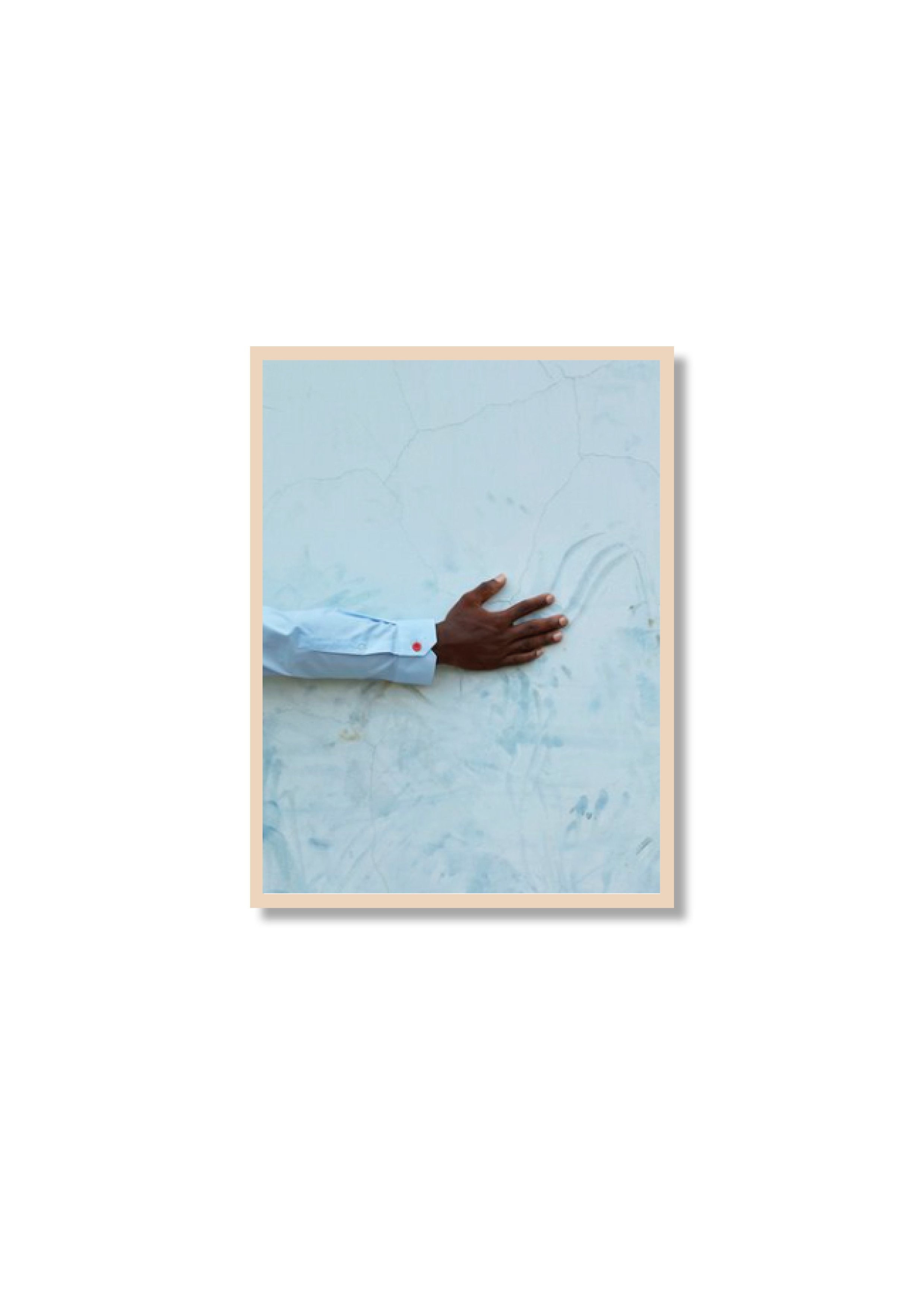 Laura Bonnefous | Hand over the blue